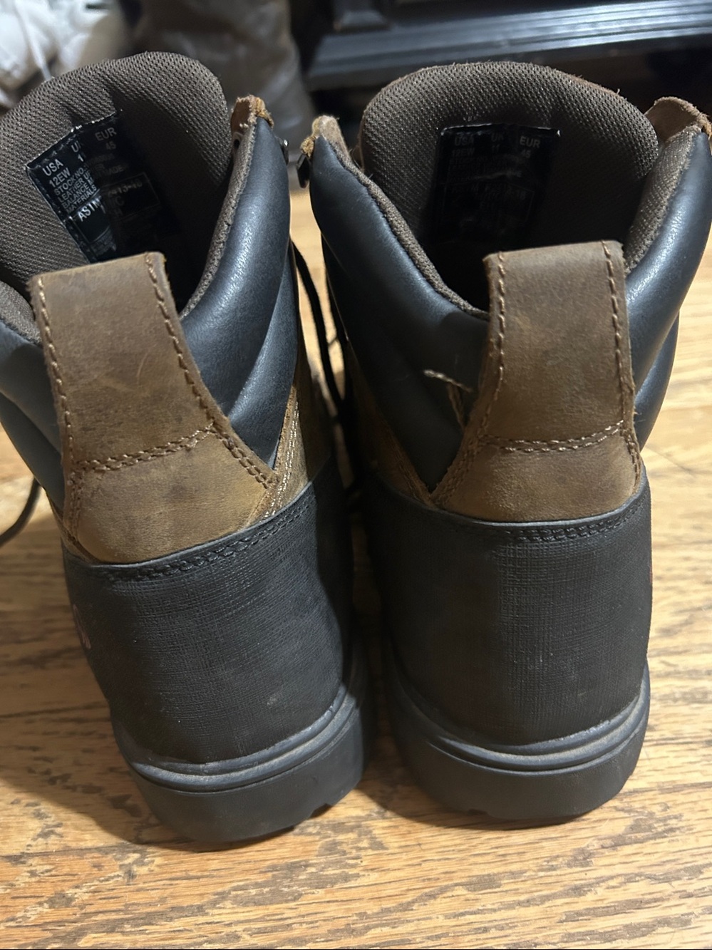 Wolverine work boots - Picture 3 of 8